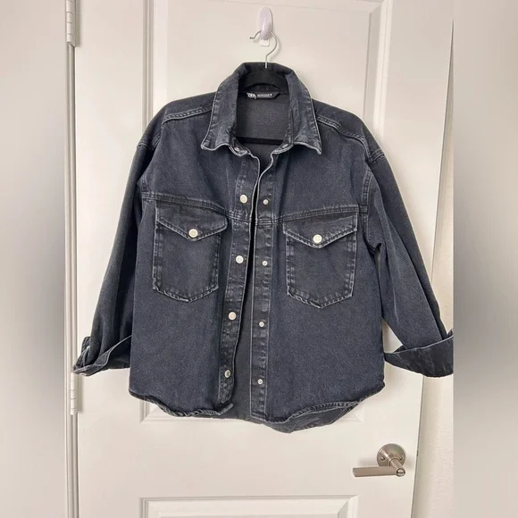 Zara Oversized Denim Jacket, size M - Picture 3 of 9